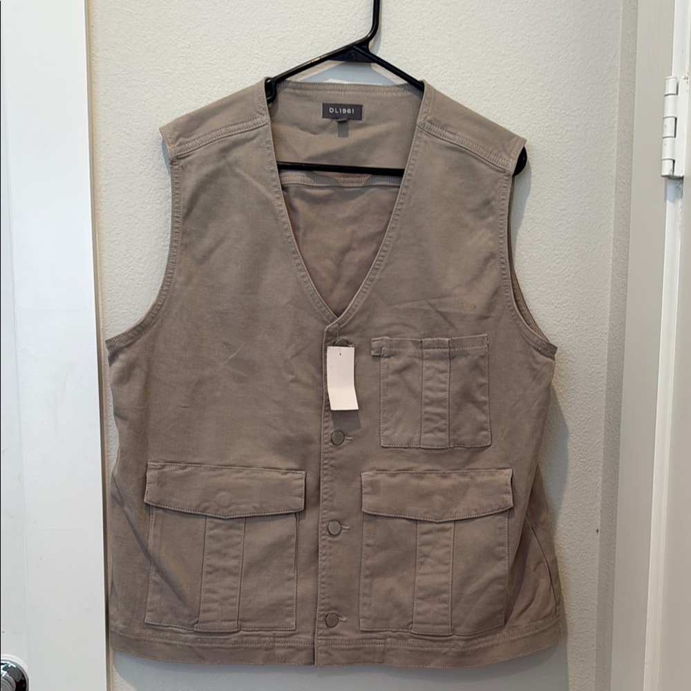 Men’s Olive Green Utility Vest